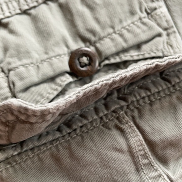 American Eagle Sz 26 Cargo Shorts - Picture 10 of 10